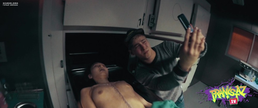 Голые женщины в морге в фильмах