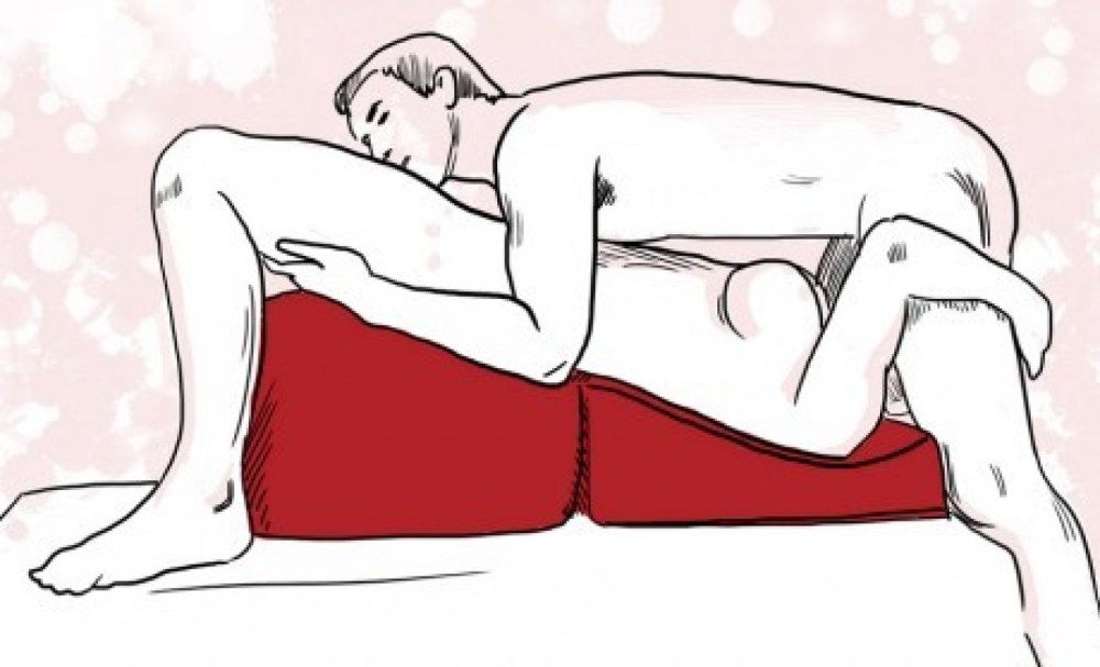 Имитирование секса. ,подушкой