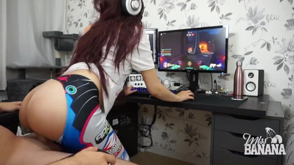 Красивые голые СТРИМЕРШИ